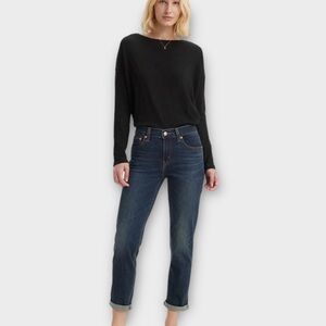 Levi's Midrise Dark Wash Boyfriend Jeans Size 27
